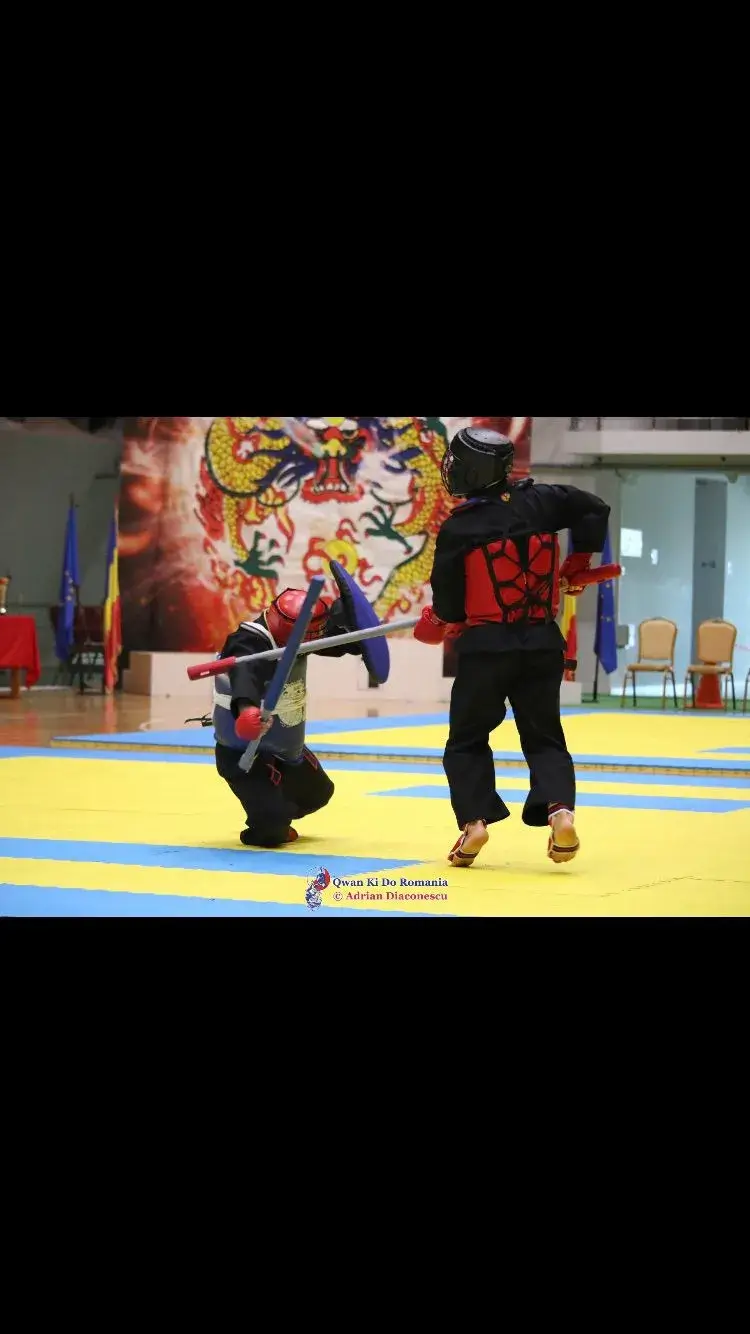 Luptă cu arme la Campionatul de Qwan Ki Do